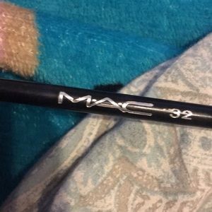 M.A.C Brush